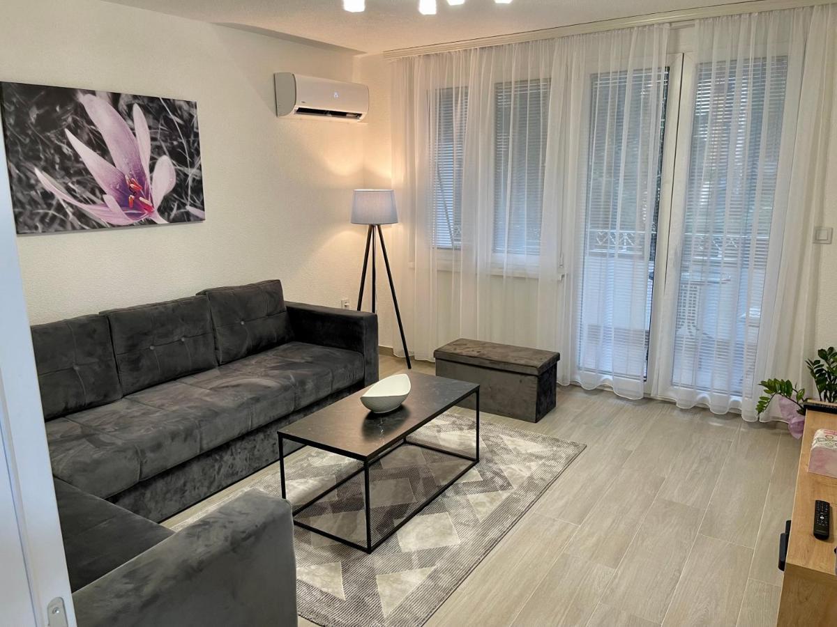 Anet Apartman วิโซโค ภายนอก รูปภาพ